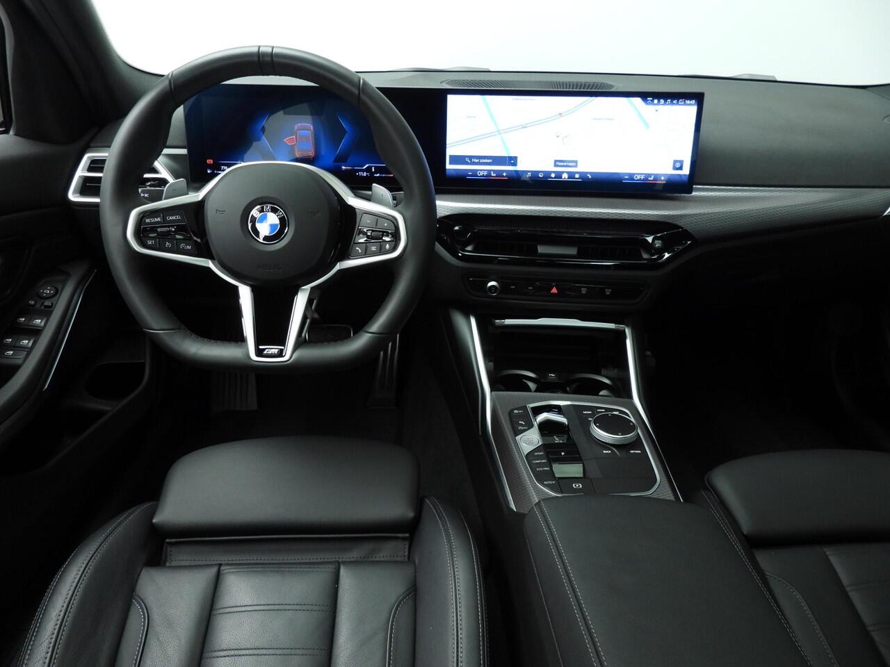 BMW 3-SERIE Sedan 320i | M-Sportpakket | LED | Leder | Navigatie | Schuifdak | Stoelverwarming | Sportstoelen | DAB | Alu 19 inch