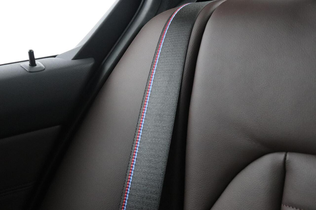 BMW 3-SERIE 330i Executive Edition | M Sport | Harman/Kardon Audio | Sfeerverlichting | Head-Up | Virtual Cockpit |