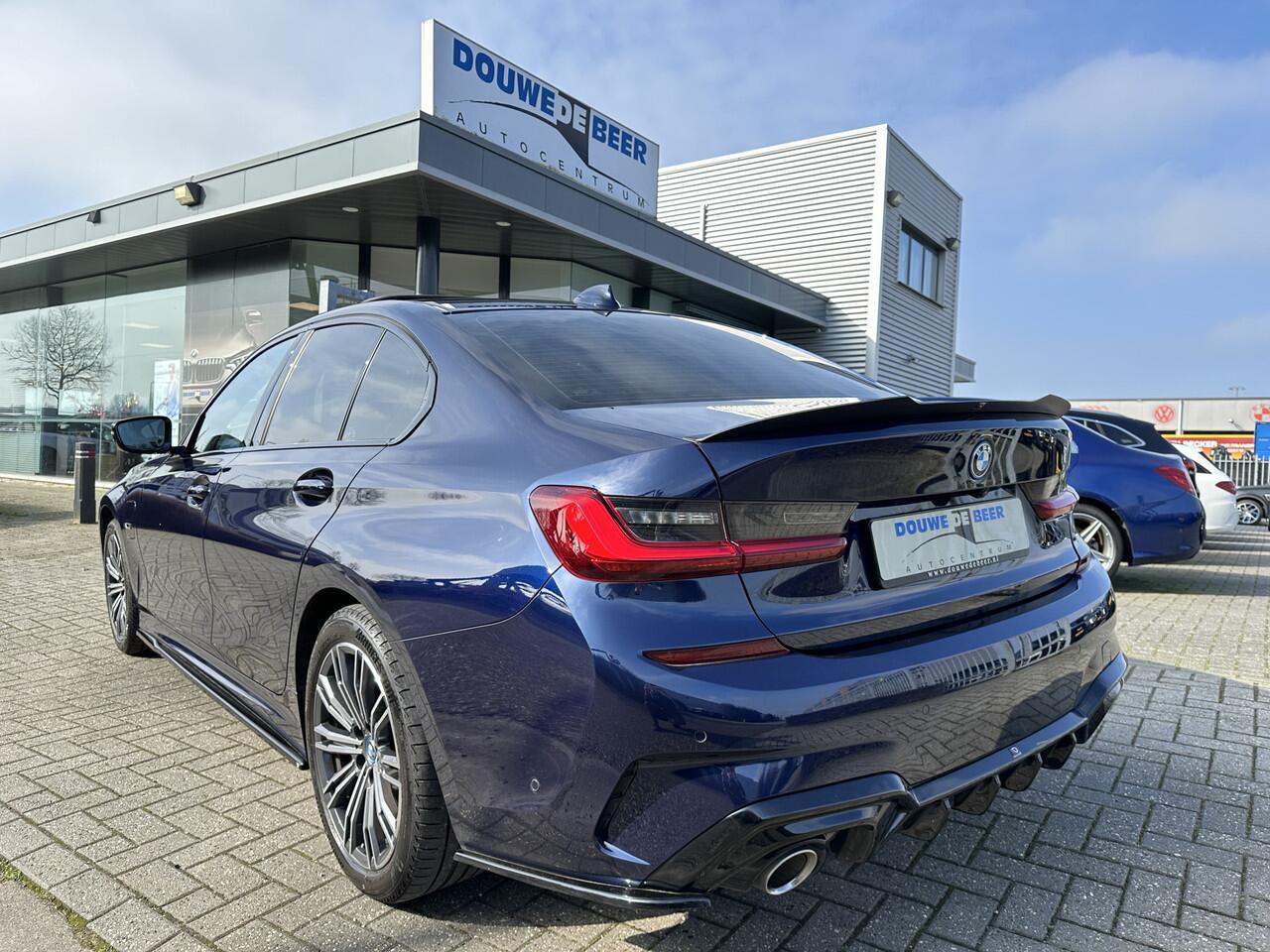 BMW 3-SERIE 330e M-sport Maxton Schuifdak | HUD | Laser | Leer | Keyless | Memory | Sportuitlaat |