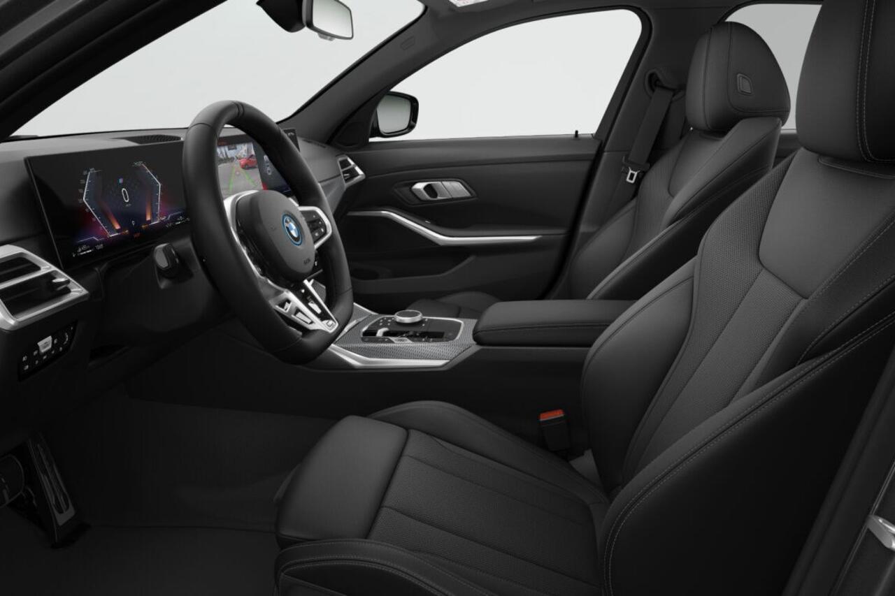 BMW 3-SERIE Sedan 330e M Sport Edition | M Sportpakket | Comfort Pack | Trekhaak