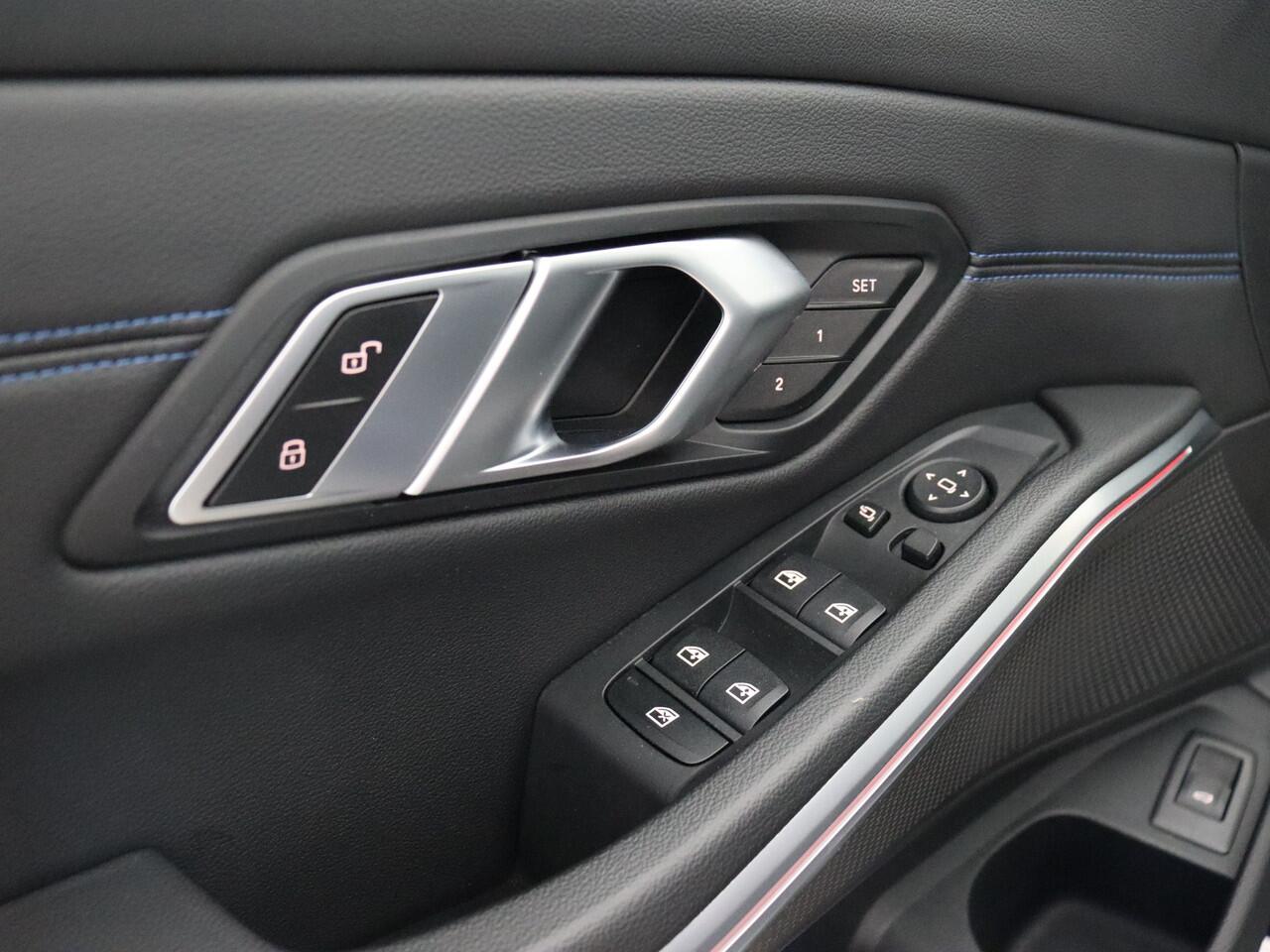 BMW 3-SERIE Touring M340i xDrive Business Edition Plus (Elek. Trekhaak / Pano / Laser / Head-Up)