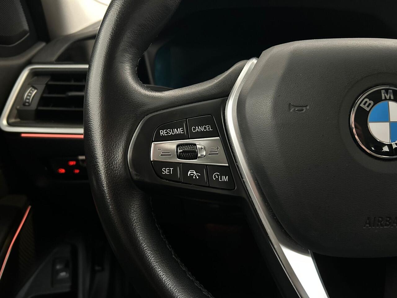 BMW 3-SERIE Touring 320i High Executive