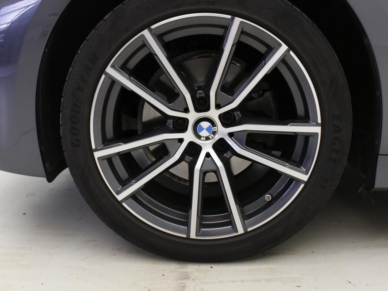 BMW 3-SERIE Touring 320i Executive | Live Cockpit | Trekhaak | Voorbereiding Driving Assistance | CarPlay | Hedin BMW Dealer | Incl. 12 maanden Bovag garantie