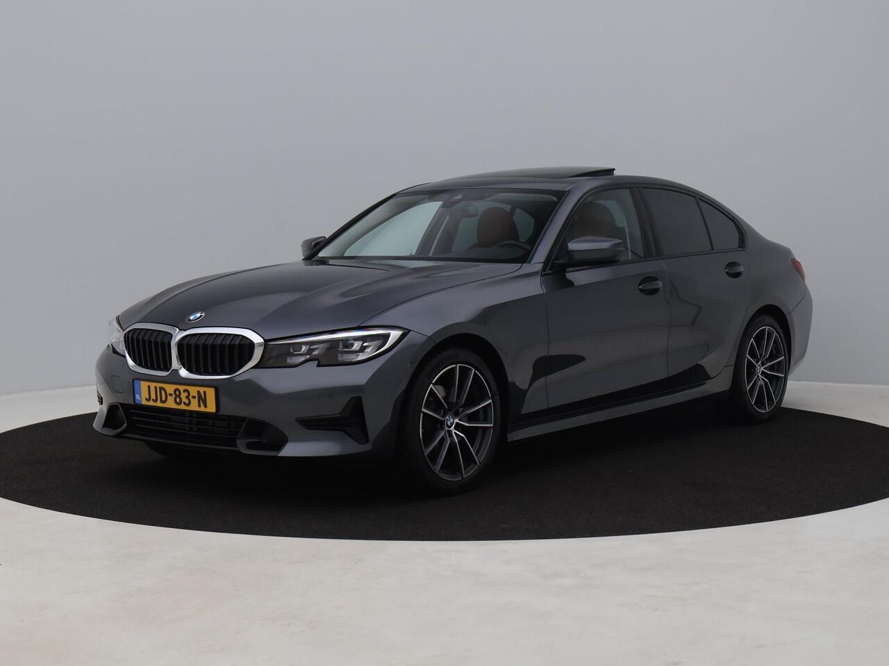 BMW 3-SERIE 320i Business Edition Plus Sport | SCHUIFDAK | CARPLAY