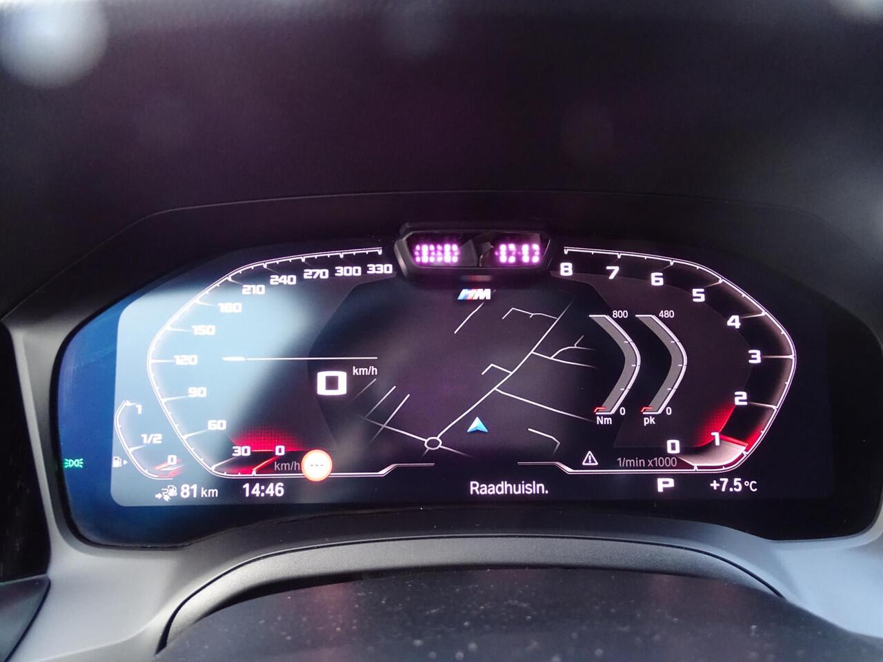 BMW 3-SERIE 330e High Executive M-SPORT | SPORT INTERIEUR | NAVIGATIE | PANORAMADAK | CAMERA | ELEKTRISCHE STOELEN | HEAD UP DISPLAY | STOELVERWARMING | PARKEERSENSOREN | LEDER | KEYLESS |