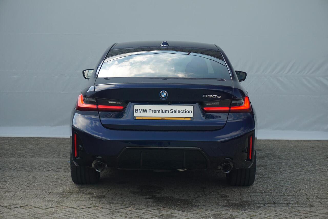 BMW 3-SERIE 330e M Sport Pro | Innovation Pack | Harman Kardon | Comfort Access | Trekhaak | Stoel & Stuurverwarming
