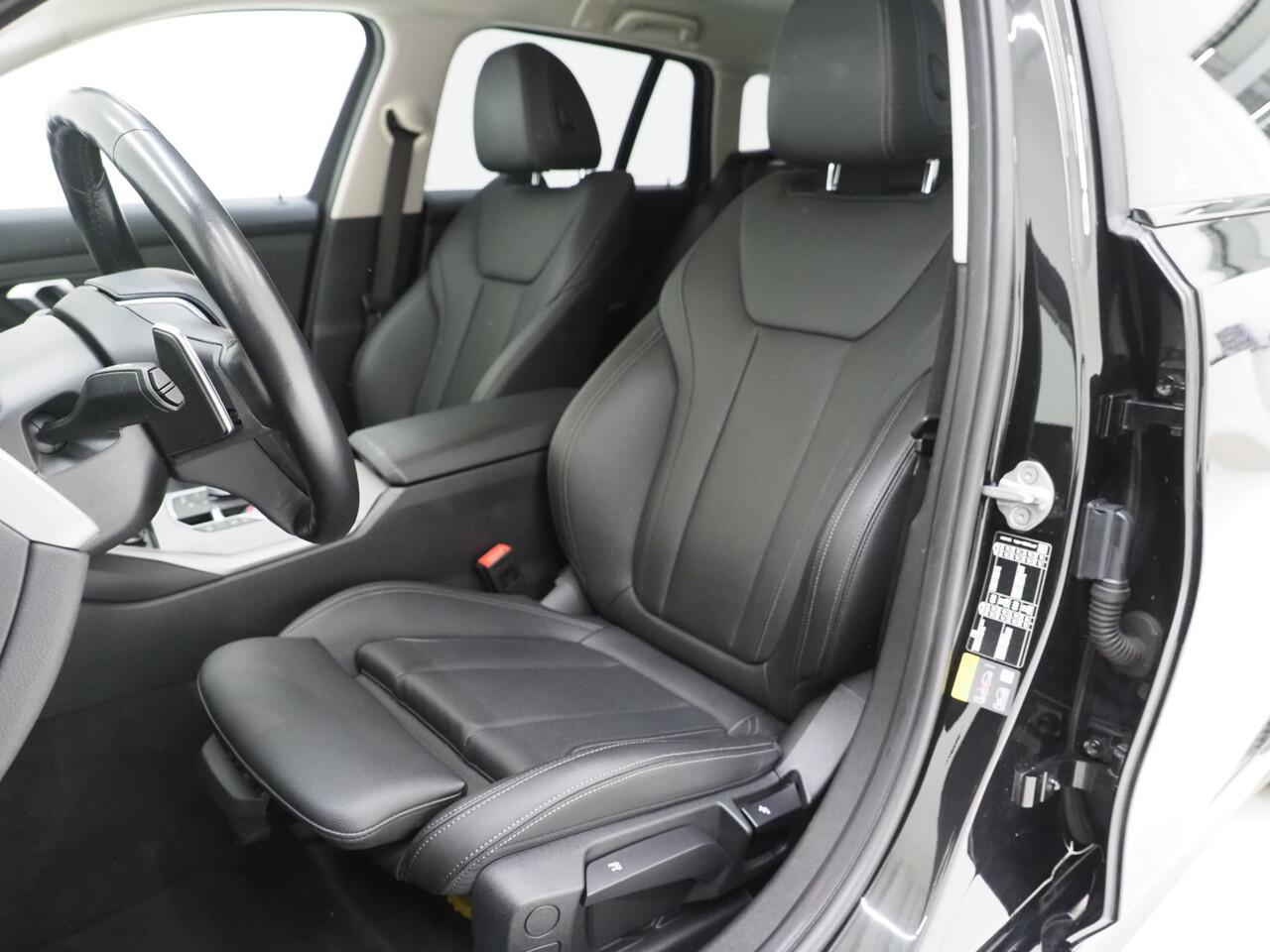 BMW 3-SERIE Touring 320e LCI Shadow Line | Nieuw Model | Widescreen | Carplay | Cruise | DAB | PDC | LED