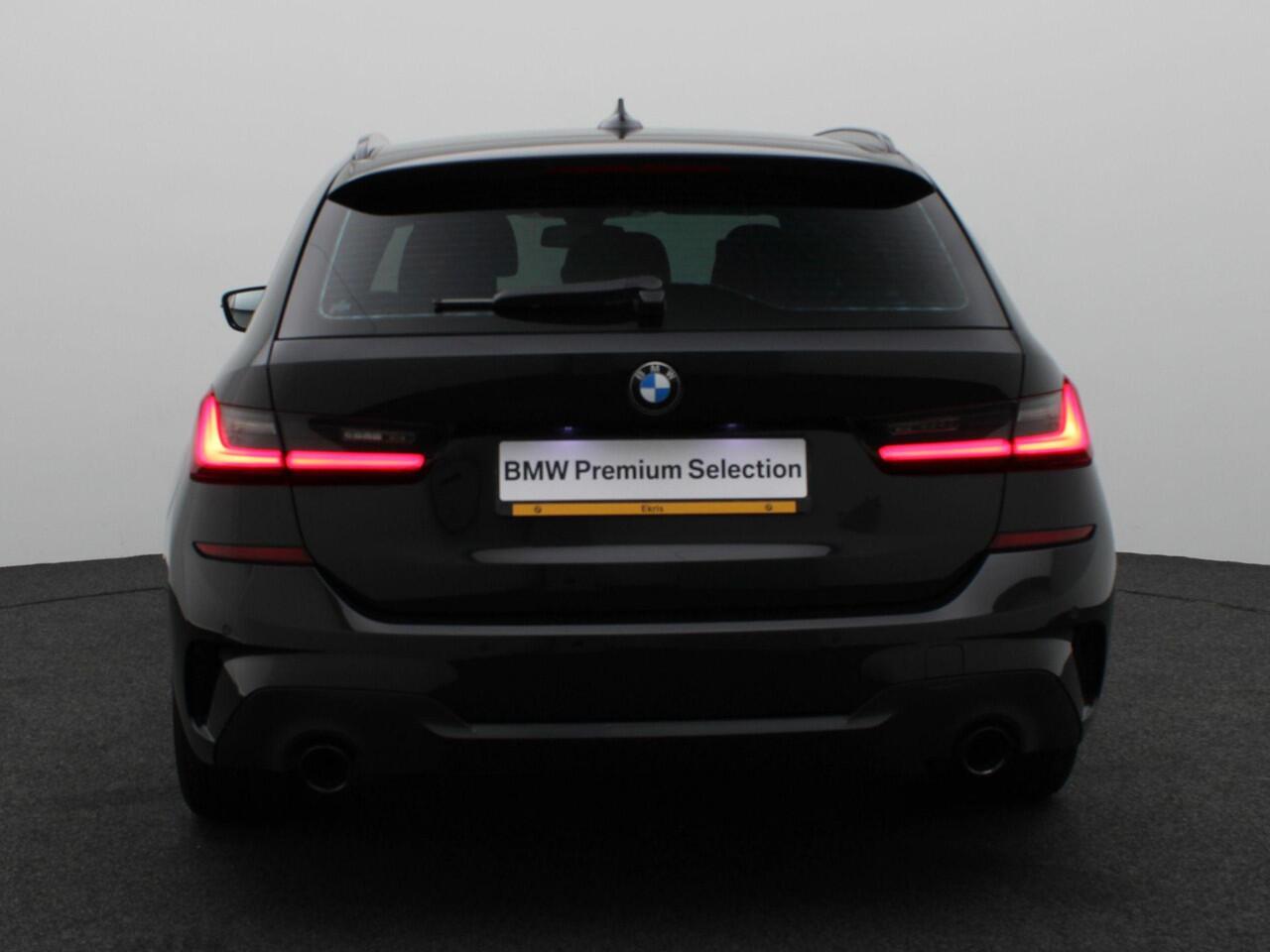 BMW 3-SERIE Touring 318i M Sportpakket | Executive | LED Koplampen | DAB | HiFi | 19''