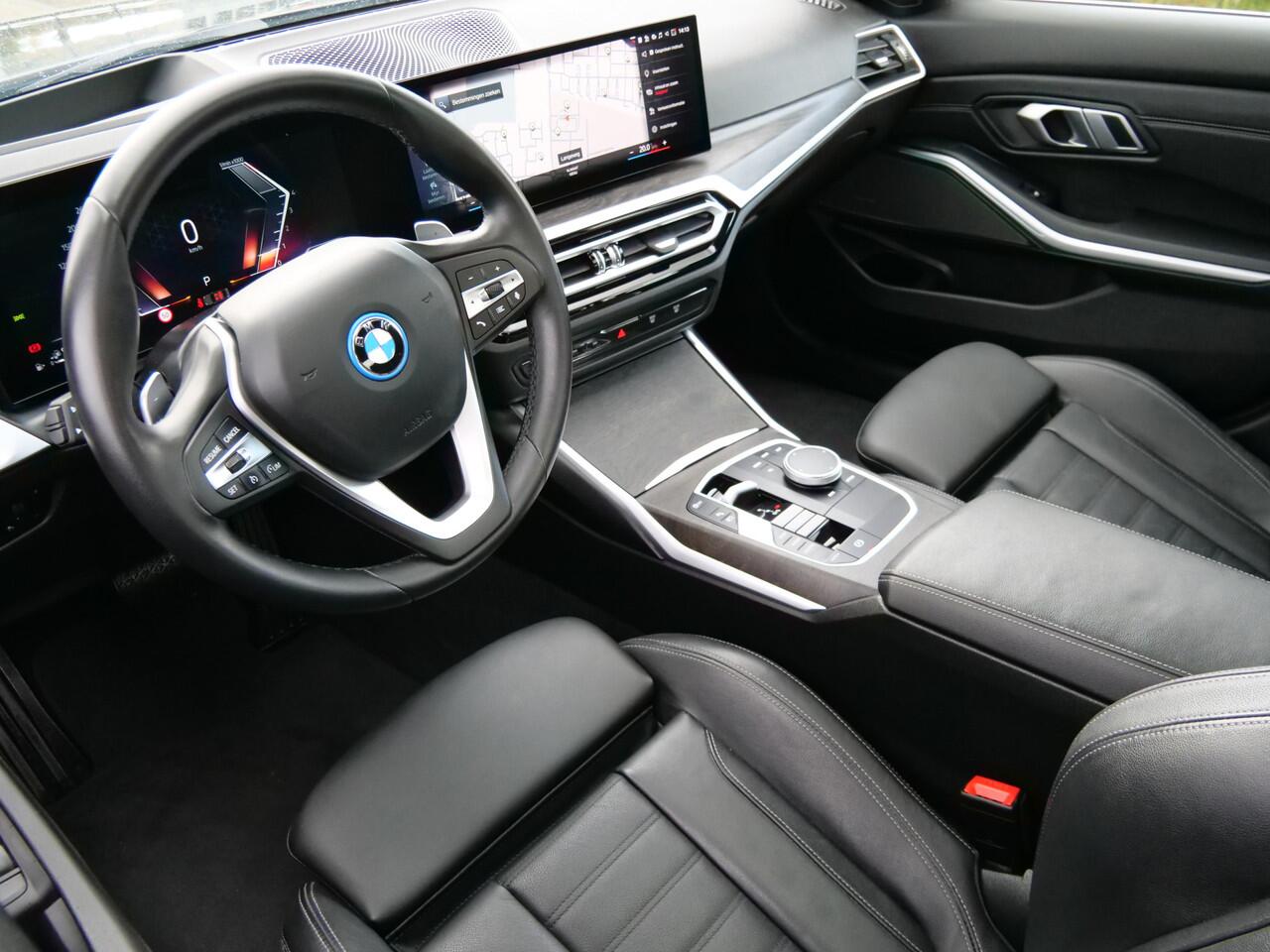 BMW 3-SERIE 320e 204 Pk Automaat van ¤ 36.450,- voor