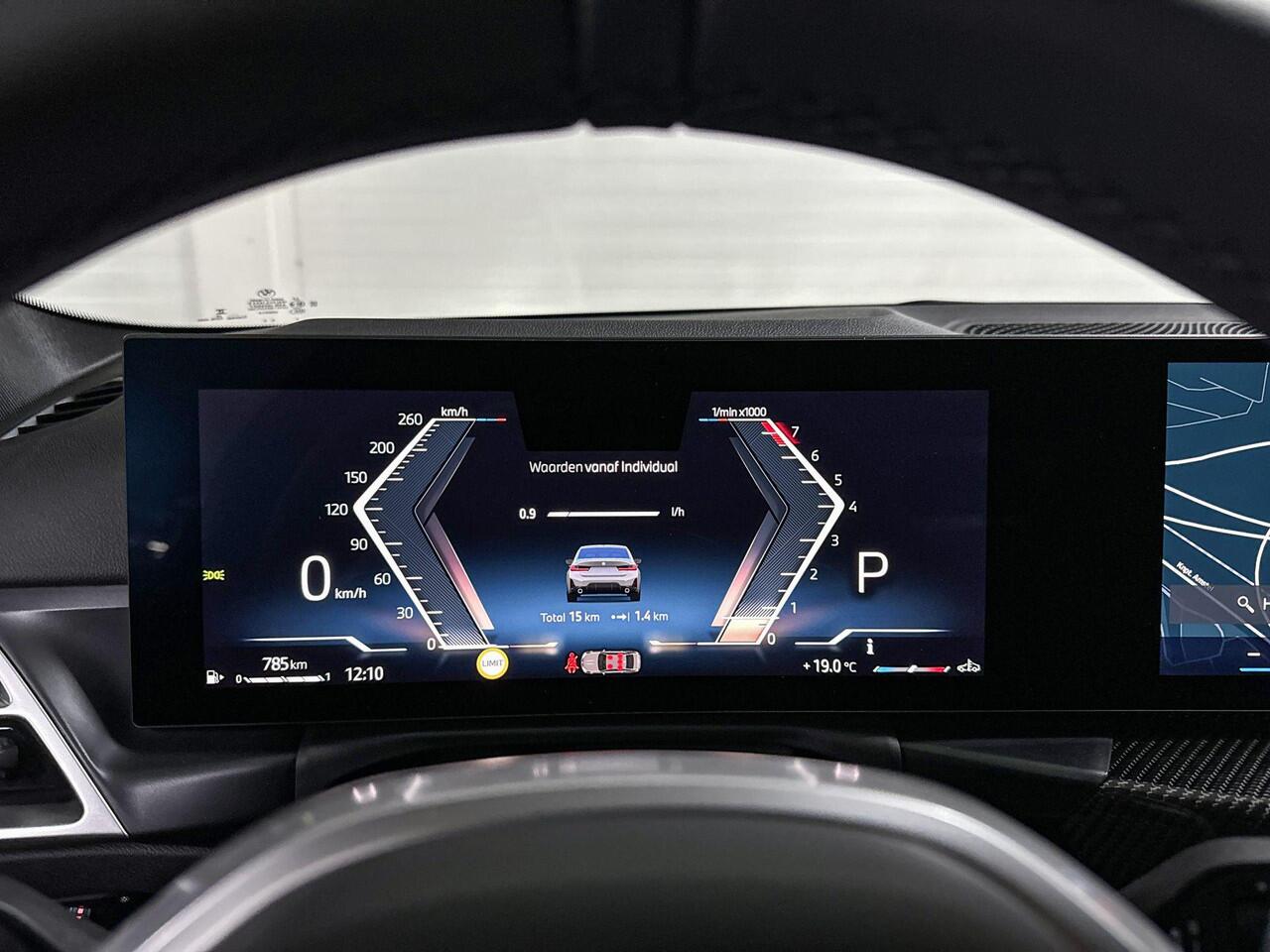 BMW 3-SERIE Sedan 318i | M-Sport Pro | Comfort Pack | Harman/Kardon | Comfort Access | Selections