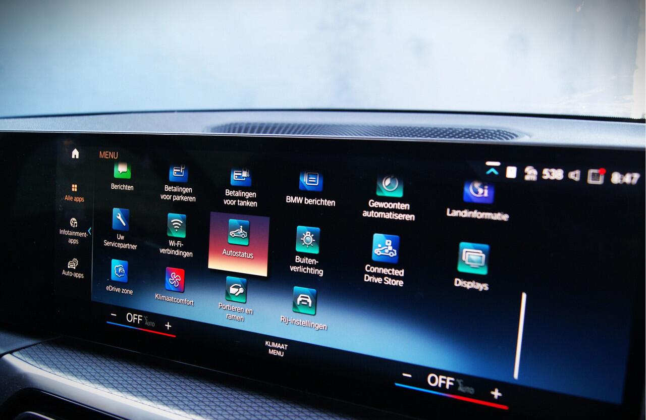 BMW 3-SERIE Touring 330e 292PK Lci M-Sport Shadow Widescreen/ACC/Camera/19Inch