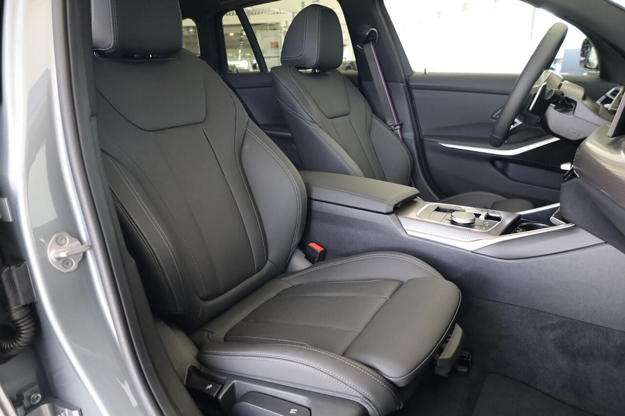 BMW 3-SERIE Touring 330e M Sportpakket Pro | Panoramadak | Active Cruise Control | Elektr. Trekhaak