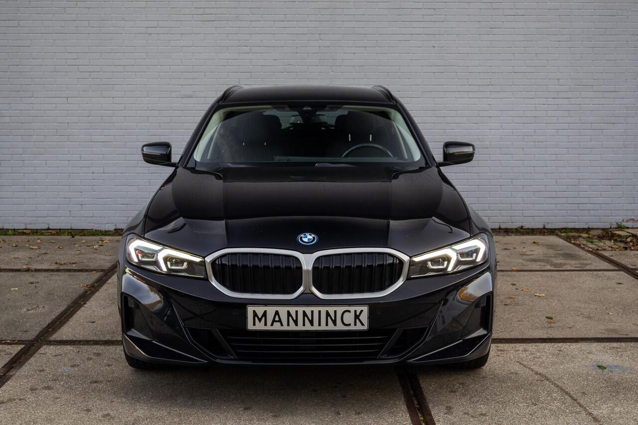 BMW 3-SERIE 320e Touring|Facelift|Widescreen| Sportstoelen|Leer|Shadowline Shadow Line
