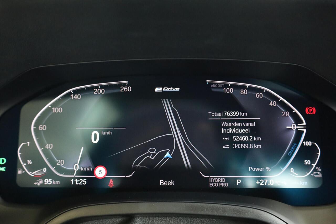 BMW 3-SERIE Sedan 320e High Executive | M Sportpakket | 19 inch | Laserlight