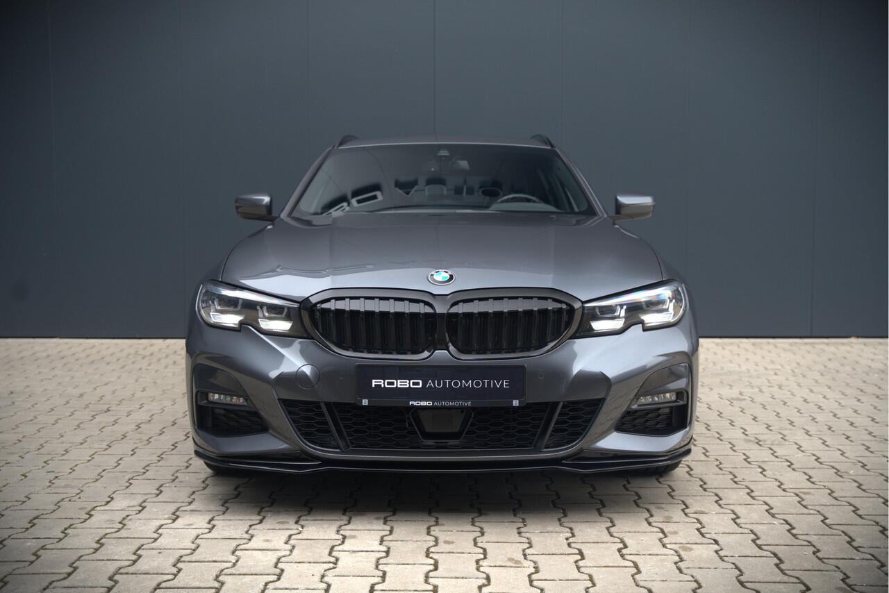 BMW 3-SERIE Touring 330e High Executive M Sport | M Performance | PDC | Leer | Hifi | Ambiance Verlichting | Stoelverwarming | Adaptive Cruise Control | BTW | LED | Shadow Line | Keyless | Navigatie Prof. | DAB |