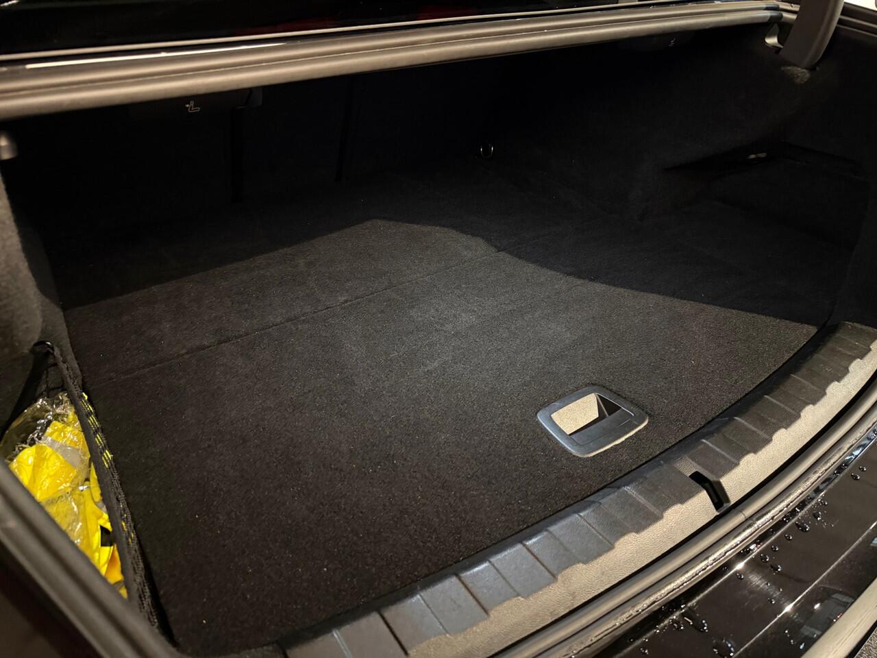 BMW 3-SERIE 320e Business Ed | M-performance | Camera | 19''