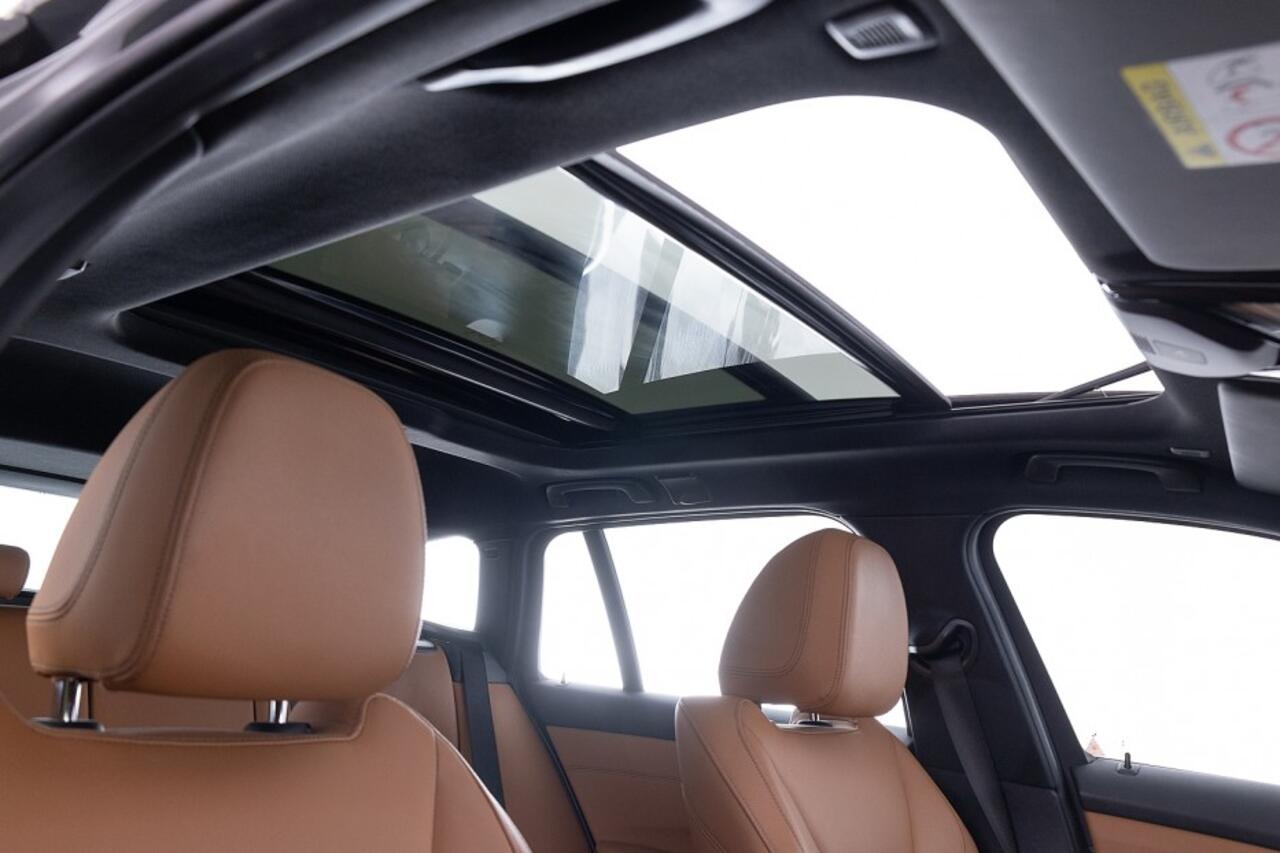 BMW 3-SERIE 330 e xDrive Touring High Executive | PANORAMADAK | LEDER ? 1e Eigenaar