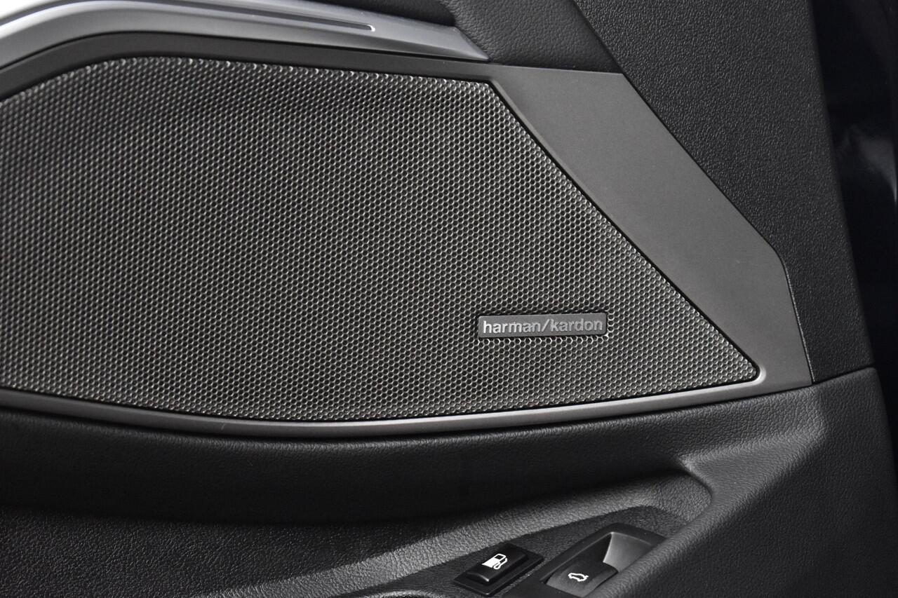 BMW 3-SERIE 330e M Sport Individual | Pano | ACC | Laser Light | Memory | Harman/Kardon | Camera |