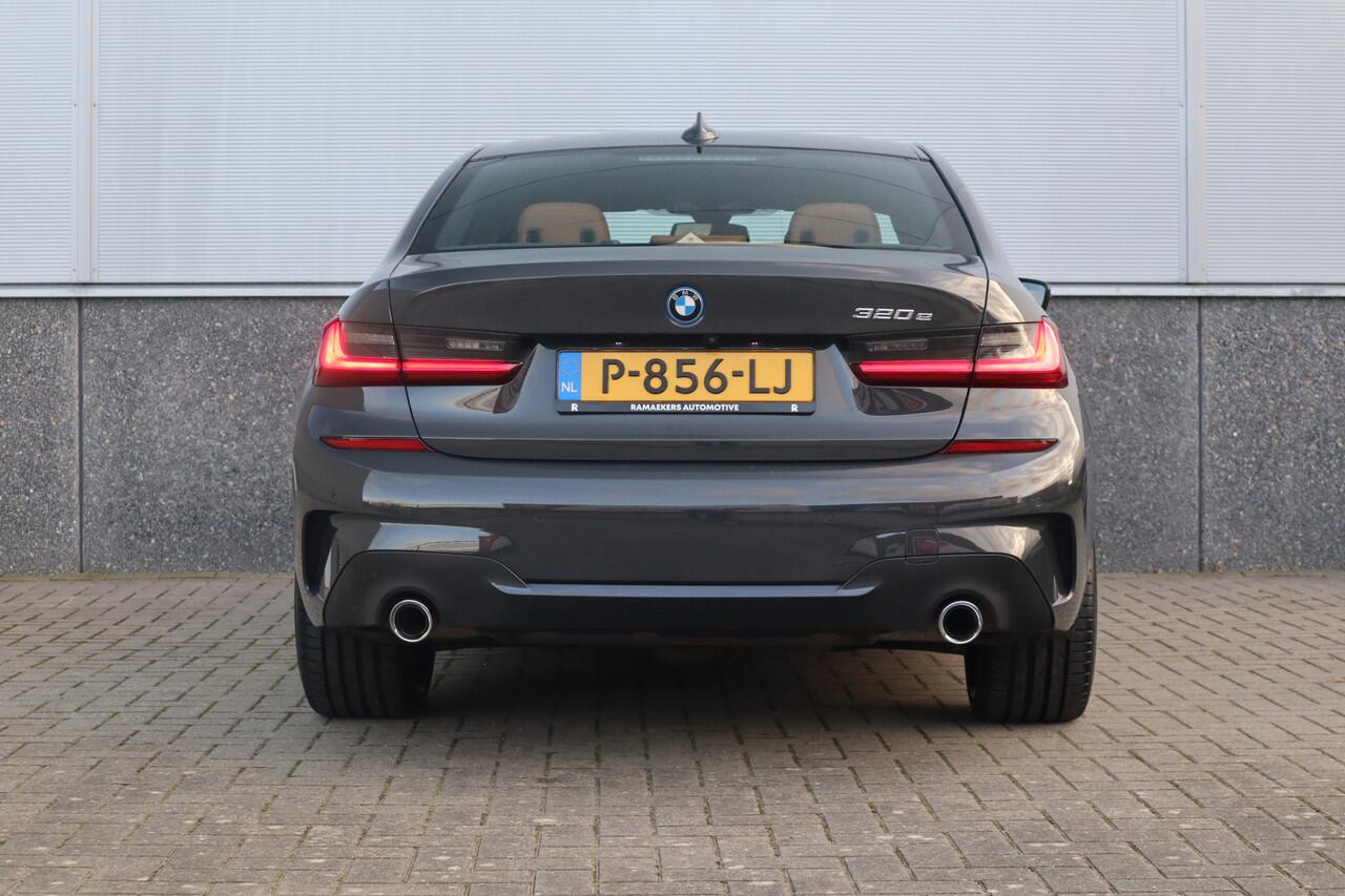 BMW 3-SERIE M-Sport M Schaalstoelen / Dravit Grau / HiFi / Camera /