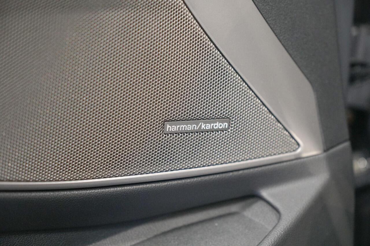 BMW 3-SERIE M340i xDrive Harman Kardon | Schuifdak | Laser | Head Up