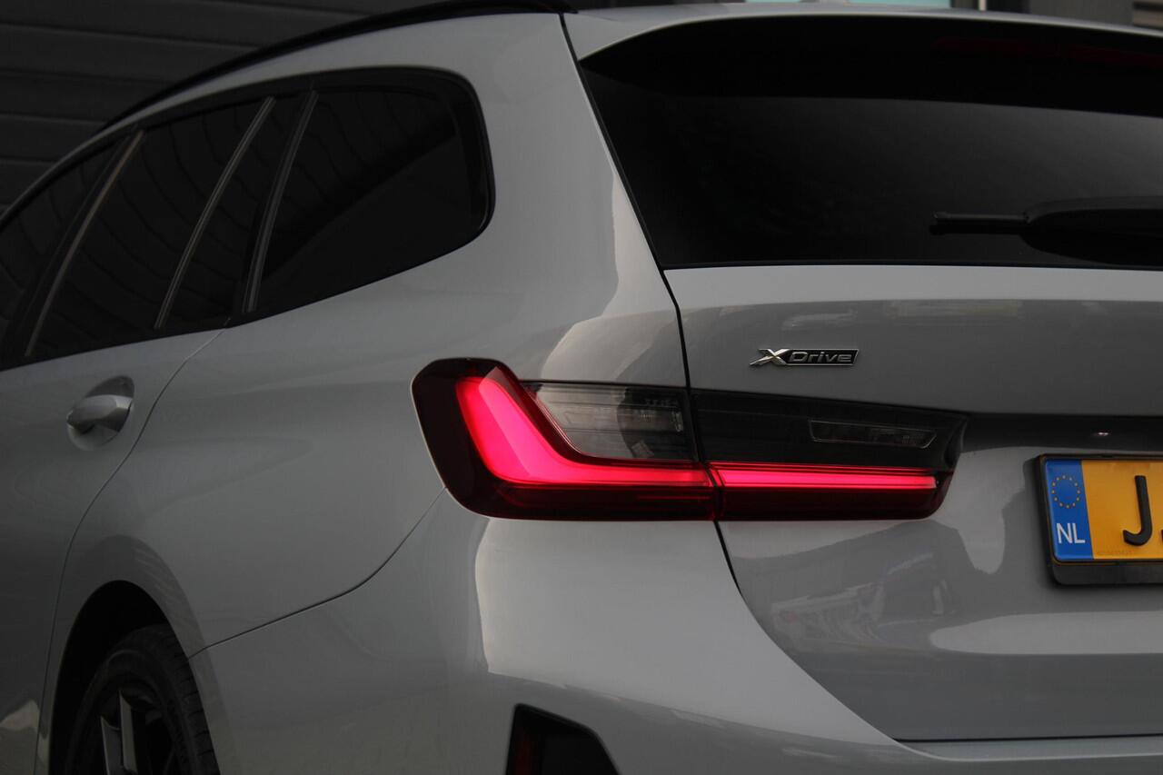 BMW 3-SERIE Touring 330e xDrive M Sport | Panorama Dak | HUD | Elektrisch Verstelbare Voorstoel