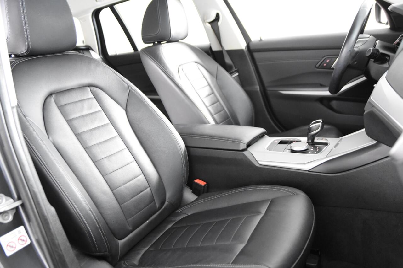 BMW 3-SERIE 330e Touring *1ste Eigenaar*Leer*Navigatie*