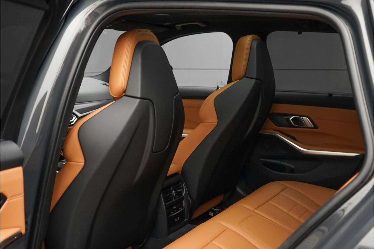 BMW 3-SERIE Touring 330i M-Sport M-Stoelen Pano HiFi HUD Camera