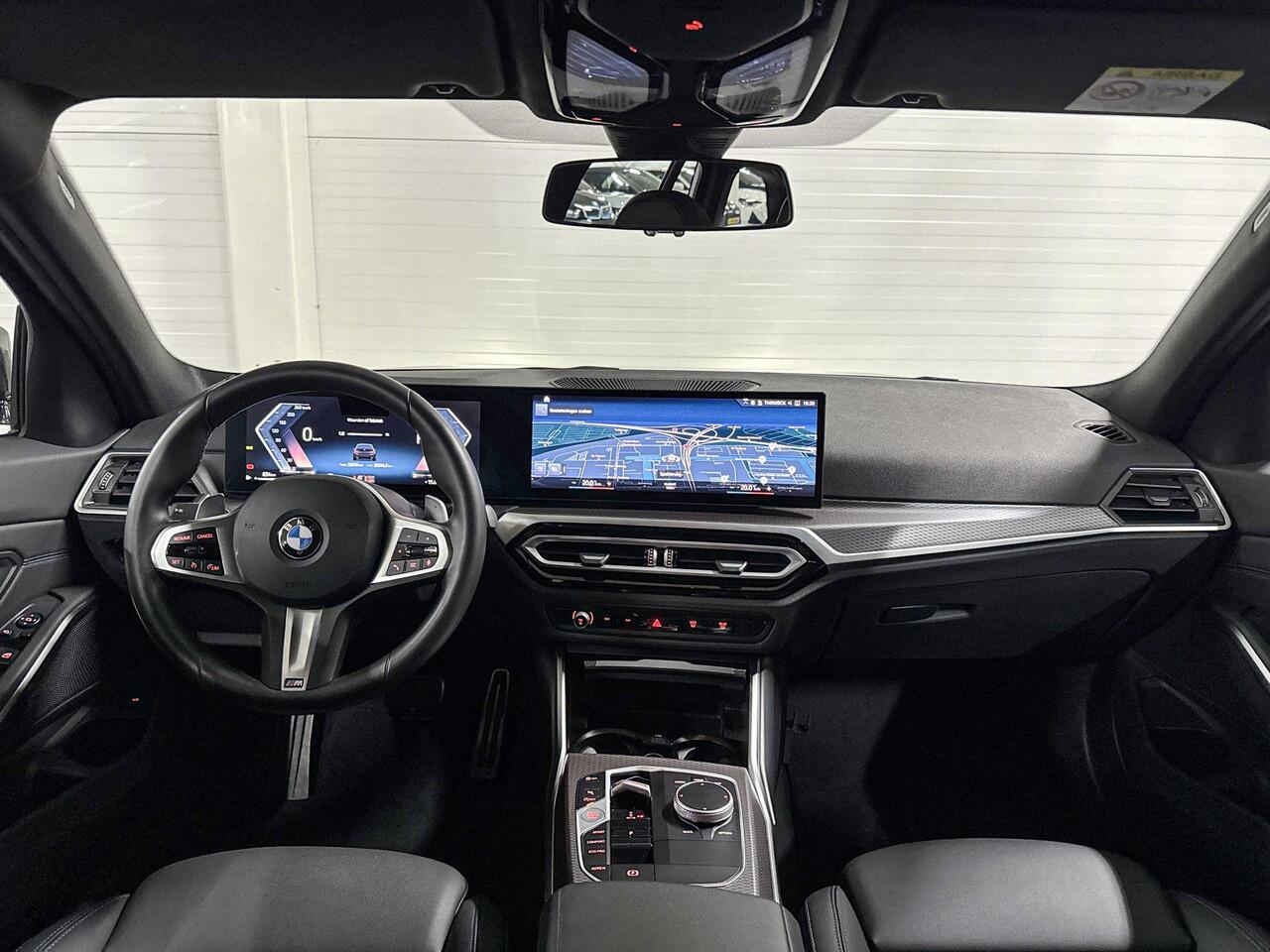 BMW 3-SERIE Touring 318i | M-Sport | Stoelverwarming | Trekhaak