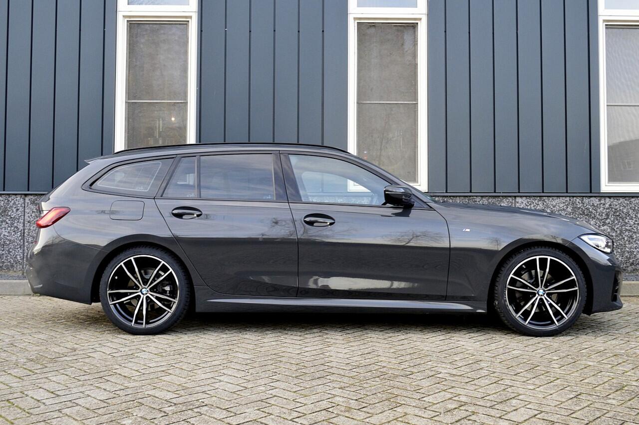 BMW 3-SERIE Touring 320i M-Sport Rijklaarprijs-Garantie Leder Interieur Apple carplay Led Trekhaak 19 Inch