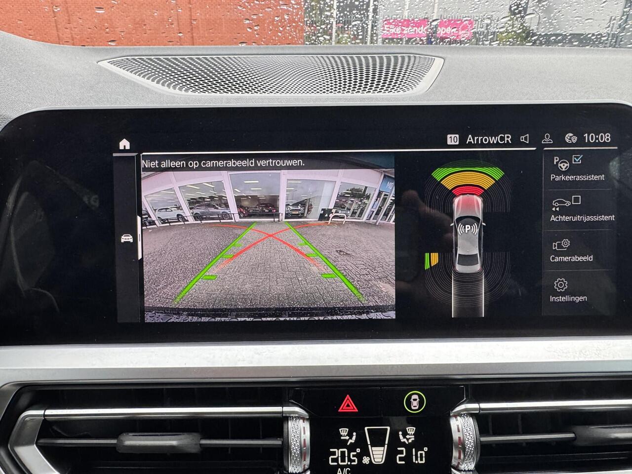 BMW 3-SERIE 320e M-sport | soH 95,6 % | LASER LIGHT | CARPLAY | CAMERA | LEER/ALCANTARA |
