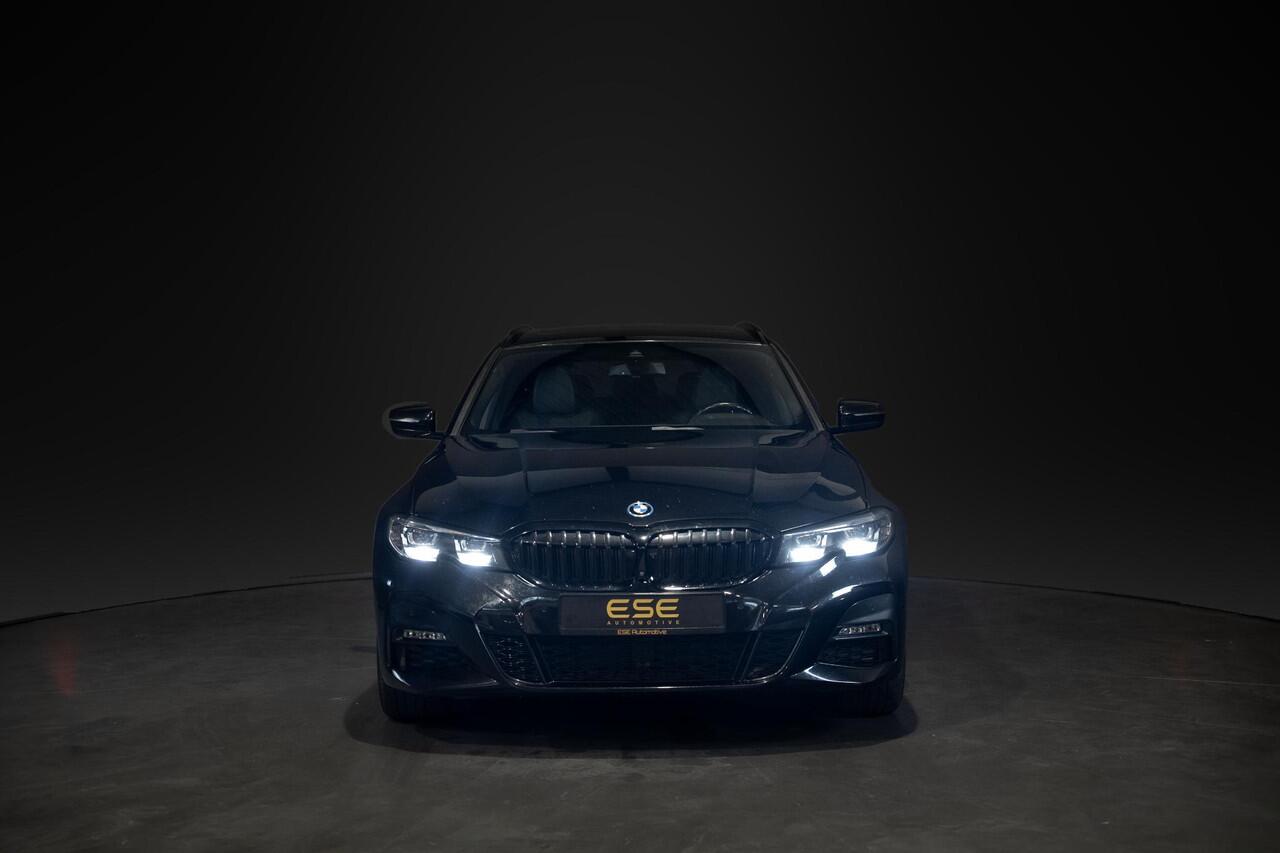BMW 3-SERIE Touring 330e M-Sport | Pano | Trekhaak | 360 camera