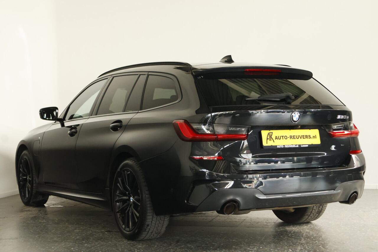 BMW 3-SERIE Touring 330e M-Sport / Panorama / HarmanKardon / Co-Pilot / HUD