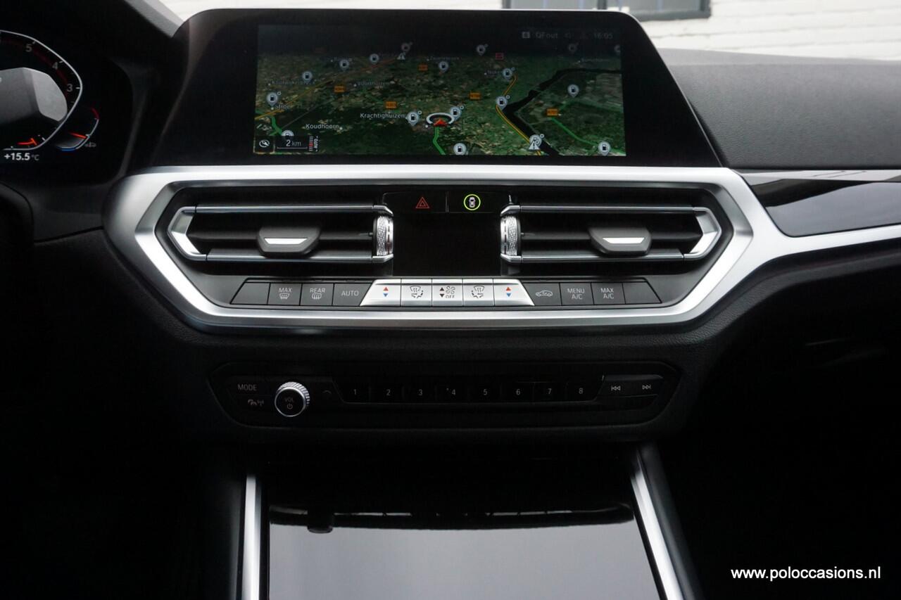 BMW 3-SERIE 318i Automaat | Carplay | LED | DAB+ | Sportstoel | Half leer