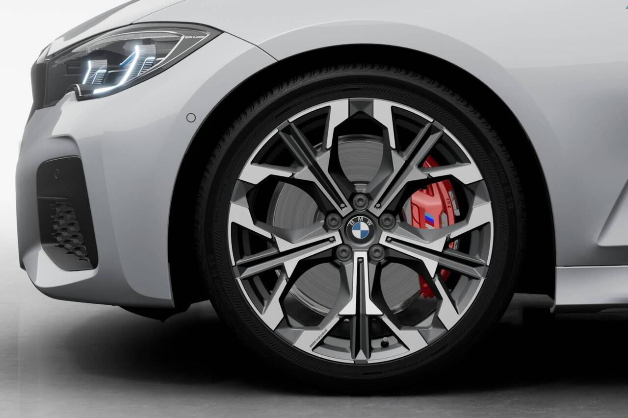 BMW 3-SERIE Sedan 330e | M Sportpakket Pro | Active Cruise Control