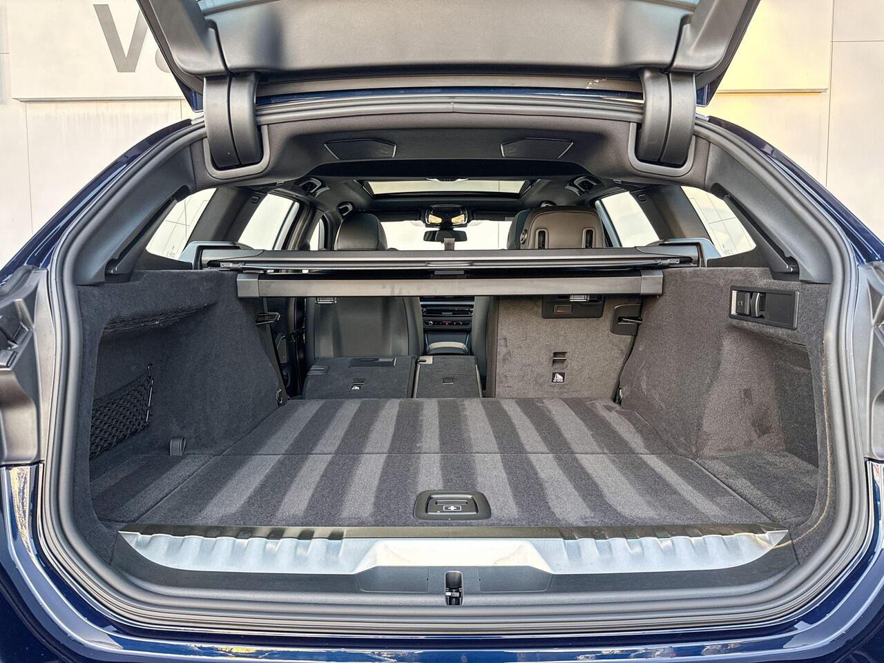 BMW 3-SERIE Touring 330e xDrive | M Sport Pro | Comfort Pack | Innovation Pack