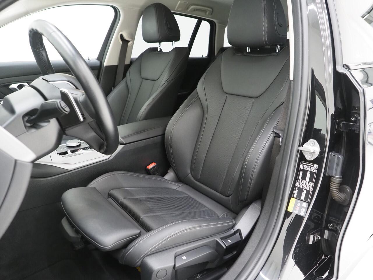 BMW 3-SERIE Touring 320e LCI Shadow Line | Nieuw Model | Widescreen | Carplay | Cruise | DAB | PDC | LED