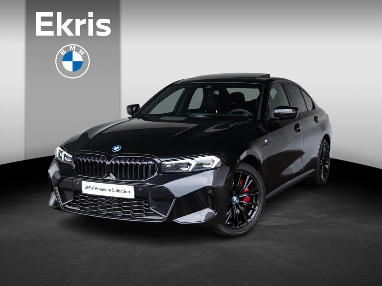 BMW 3-SERIE Sedan 330e | M Sportpakket Pro | Verwarmd Stuurwiel | Comfort Access | Achteruitrijcamera | Schuif-/kanteldak | Stoelverwarming | Harman Kardon | Trekhaak