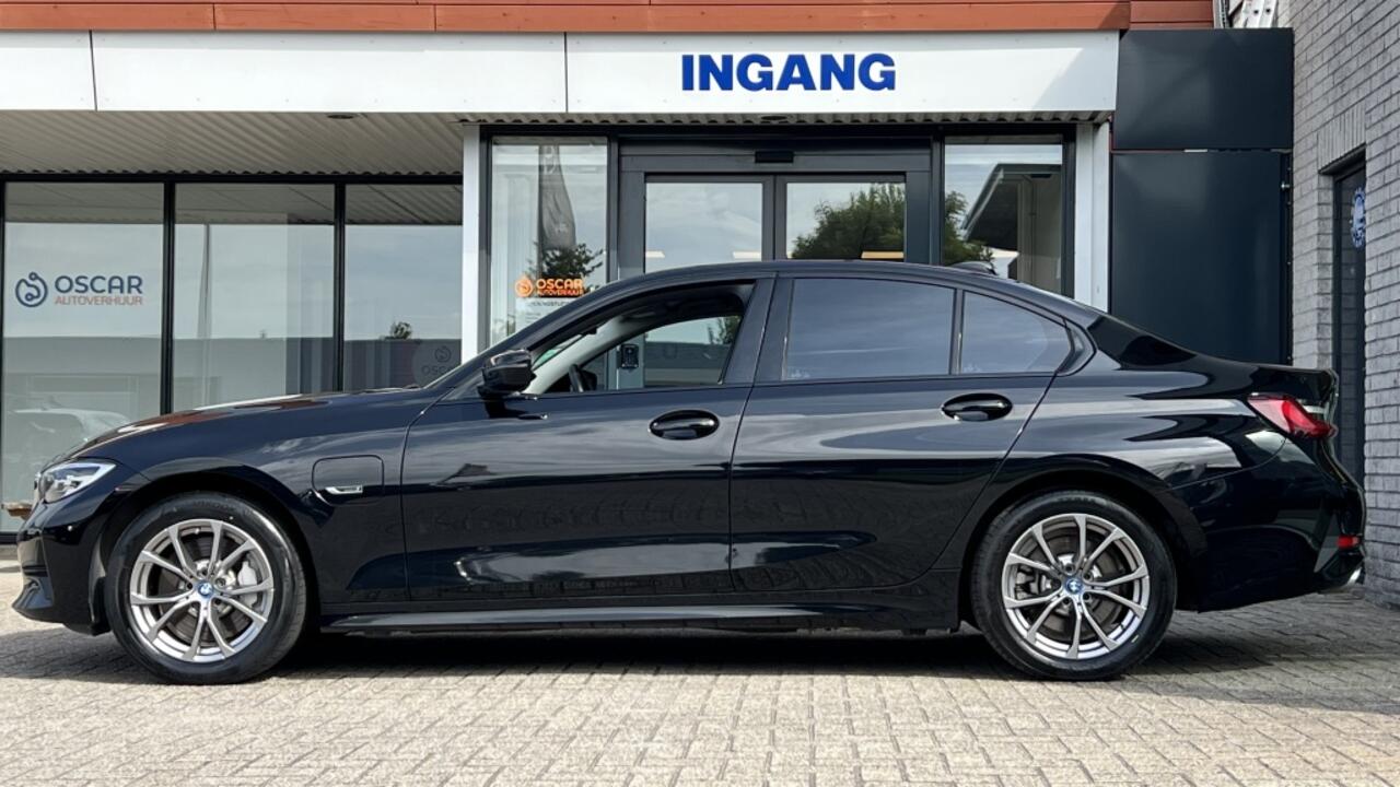 BMW 3-SERIE 330e | Navi | Stoelverwarming