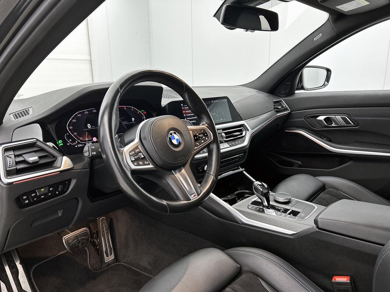 BMW 3-SERIE Touring 330i M Sport, Live Cockpit Professional, Shadow Line, Apple Carplay