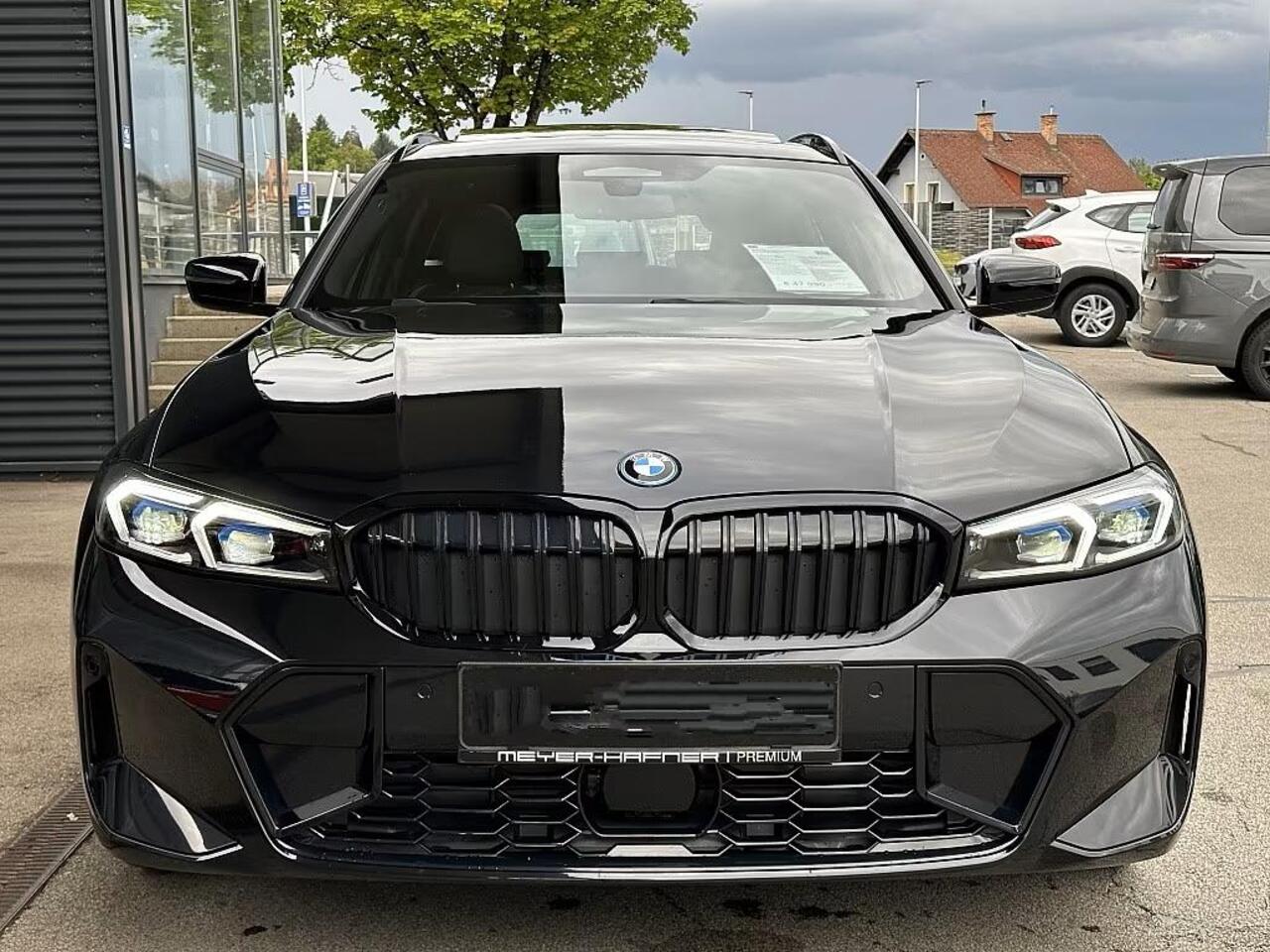 BMW 3-SERIE Touring 330e M-SPORT ** ADAPT. LED, HALF-LEDER, HuD, ACC, SHADOW LINE, H&K SOUND, 19-inch LMV ** 1e EIG - UNFALLFREI ** ** INFORMEER OOK NAAR ONZE AANTREKKELIJKE FINANCIAL-LEASE TARIEVEN **