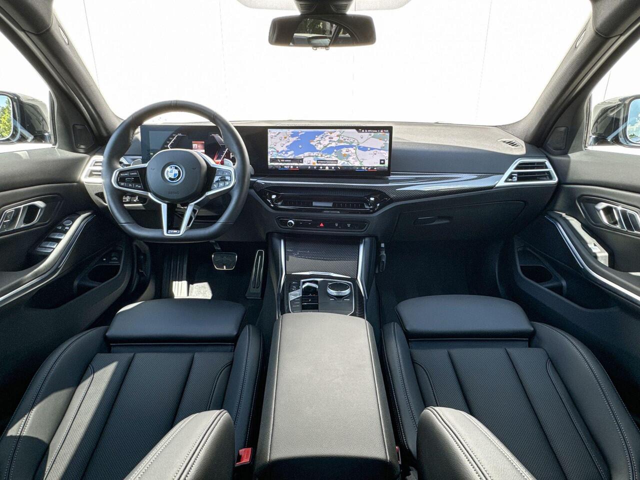 BMW 3-SERIE Sedan 330e