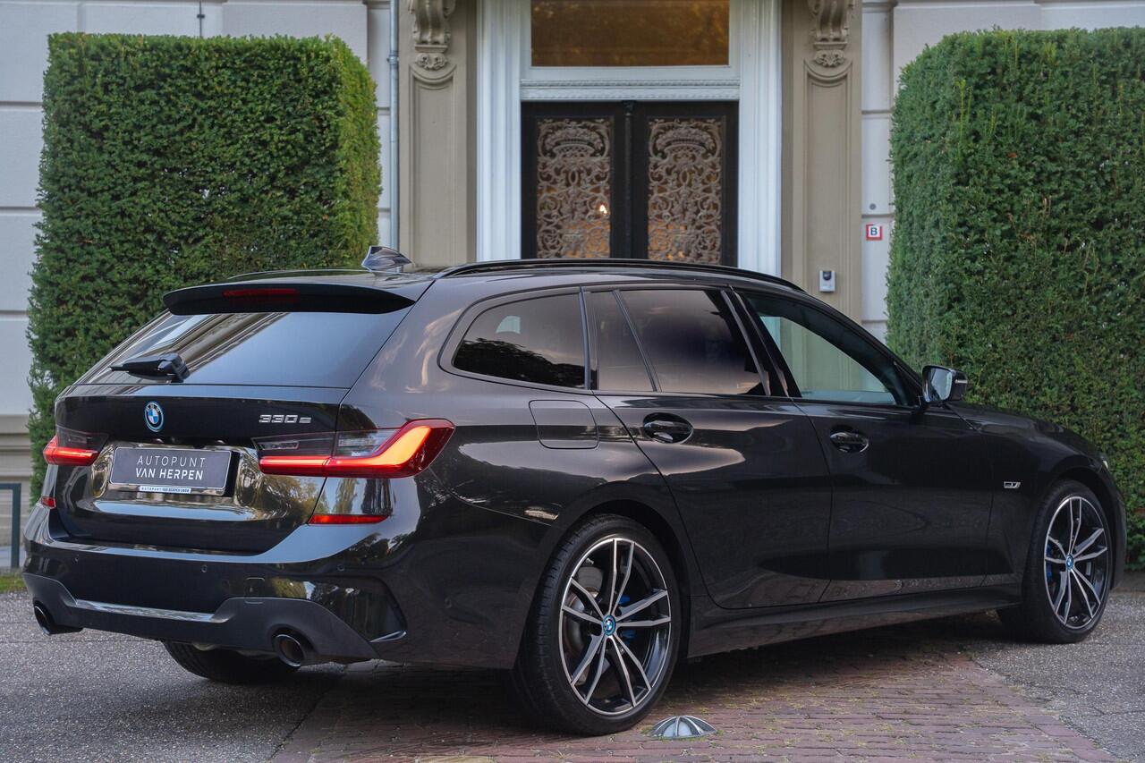 BMW 3-SERIE Touring 330e M-Sport TREKHAAK | LASER | HUD | 360 CAM | SAFETY PACK