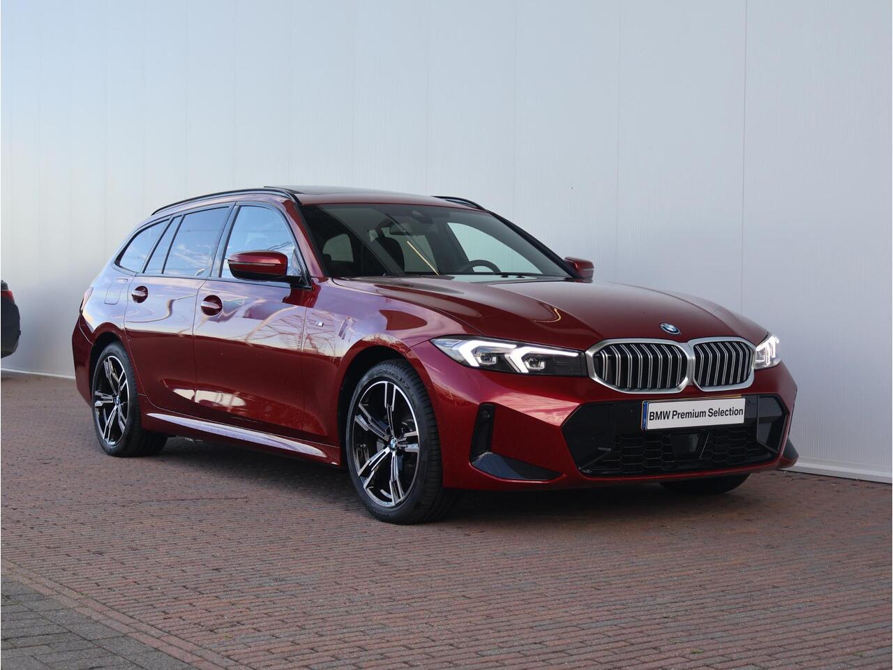 BMW 3-SERIE Touring 330e M Sportpakket/ Comfort Access/ Elektrische Trekhaak/ Achteruitrijcamera/ panoramadak/ Sportstoelen/ Stoelverwarming/ HiFi/ Active Cruise Control