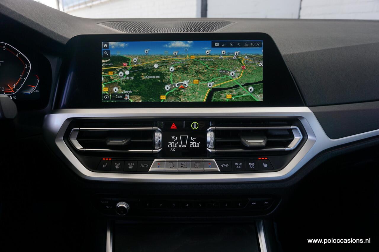 BMW 3-SERIE Touring 320i High Exec Leder | Sportinter | Carplay | DAB +