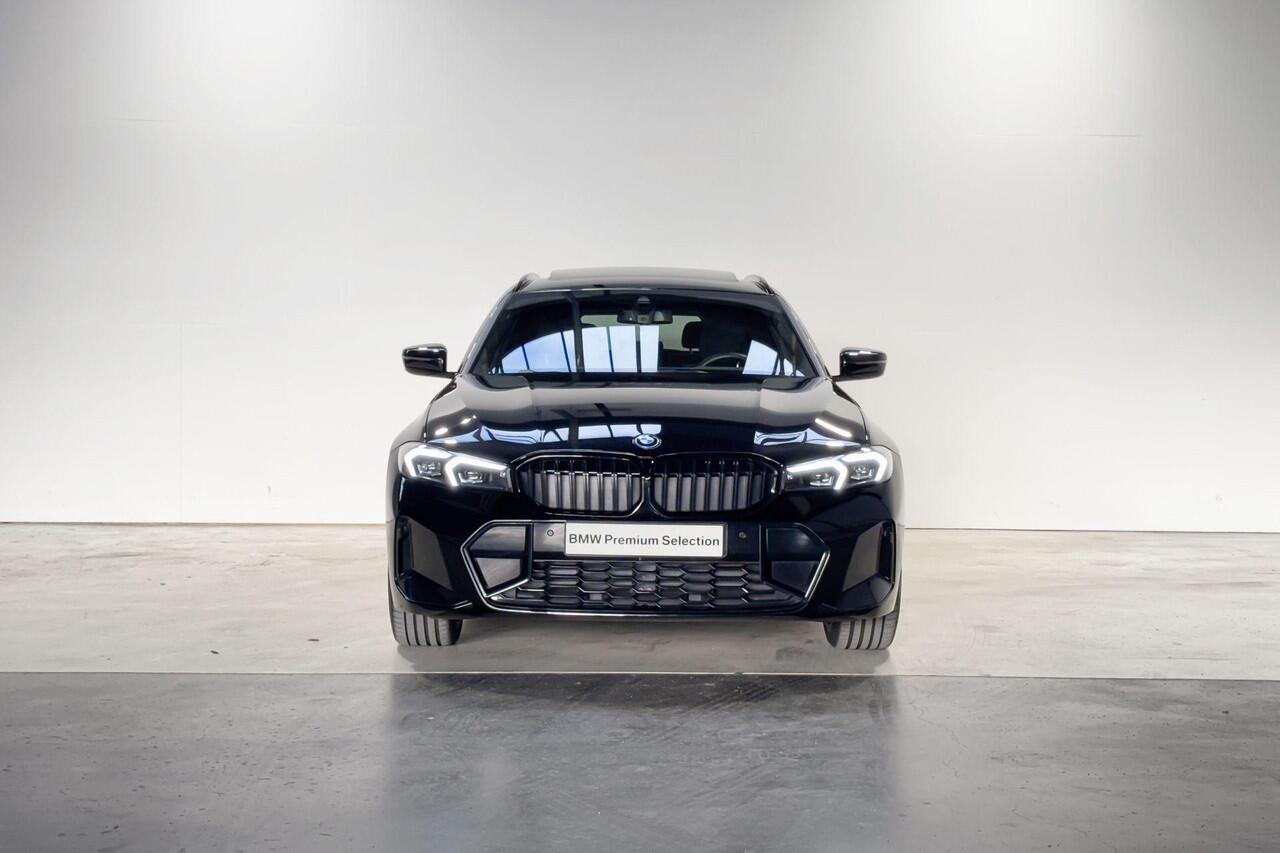 BMW 3-SERIE Touring 330e xDrive Innovation Pack M Sportpakket Pro Aut.