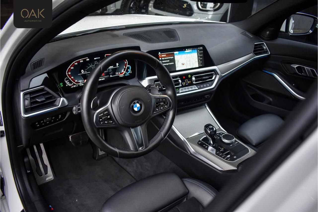 BMW 3-SERIE Touring 330e | M-Sport | Live Cockpit | Panorama | H&K | ACC | Leder/Alcantara | Alpin Wit