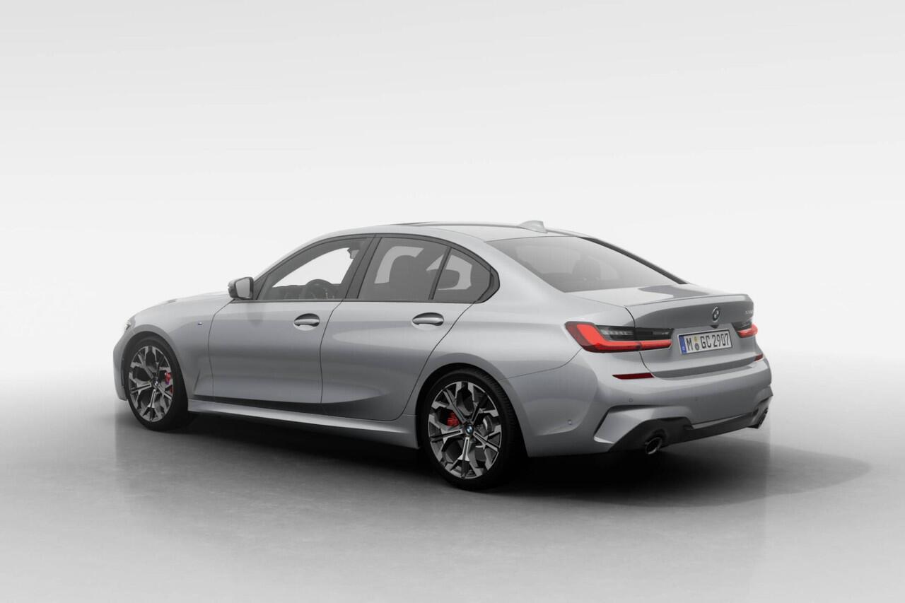 BMW 3-SERIE Sedan 330e | M Sportpakket Pro | Active Cruise Control