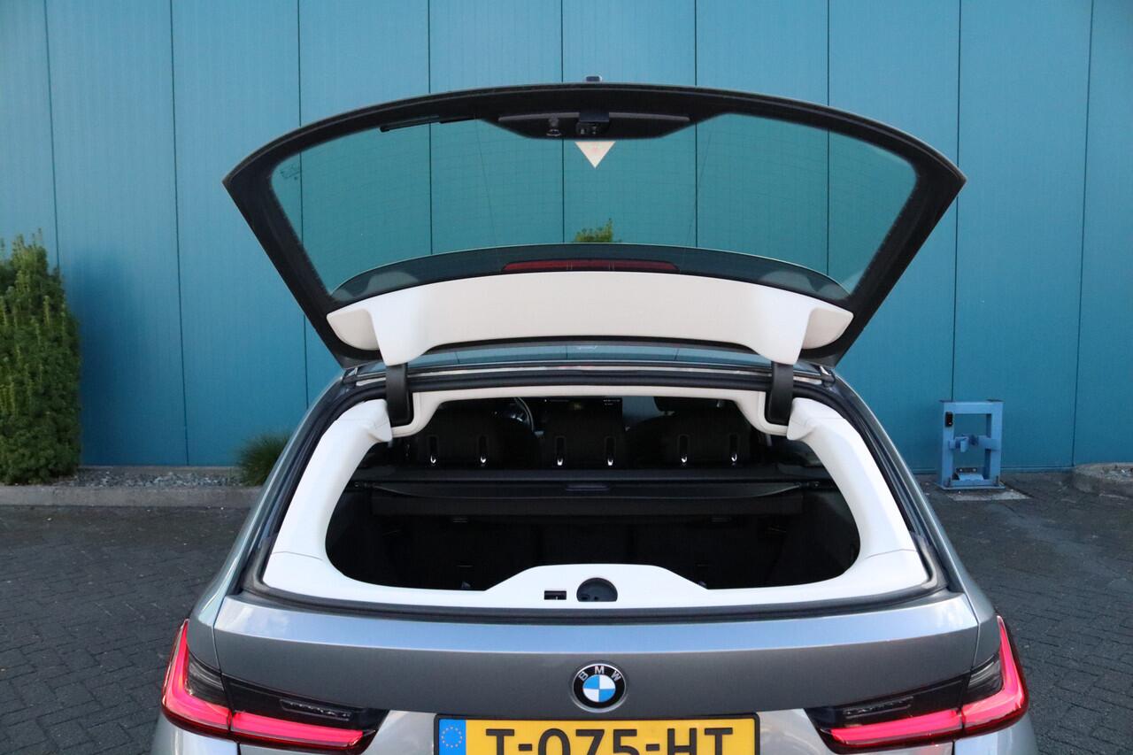 BMW 3-SERIE Touring 318i Aut. CARPLAY|ELEK.A.KLEP|NAV|LED|CRUISE|ECC|PDC|LMV Nieuwstaat!! 1'EIG