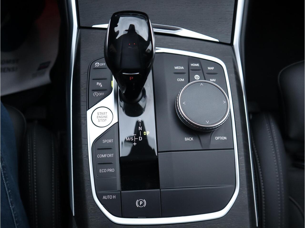 BMW 3-SERIE Touring 330i xDrive High Executive 4Wheel Drive