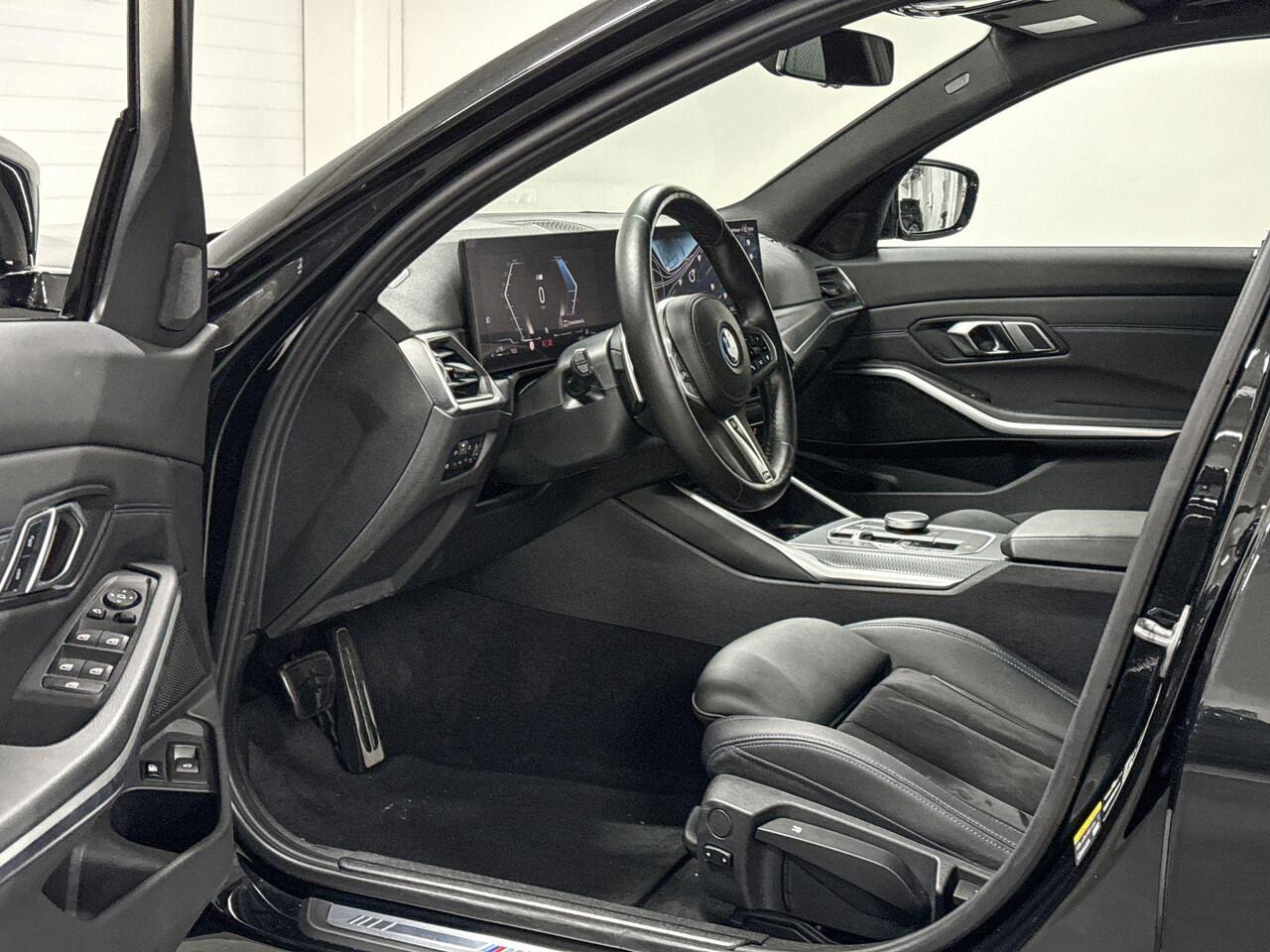 BMW 3-SERIE Touring 330e l M-Sport l Active Cruise Control